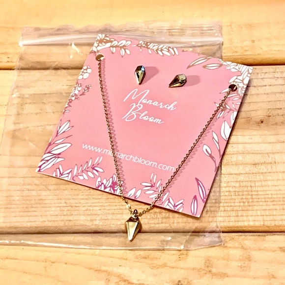 🆕Monarch Bloom Shine Bright Necklace + Earring se - Picture 1 of 7